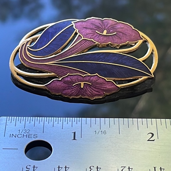 Brooch - Picture 9 of 9